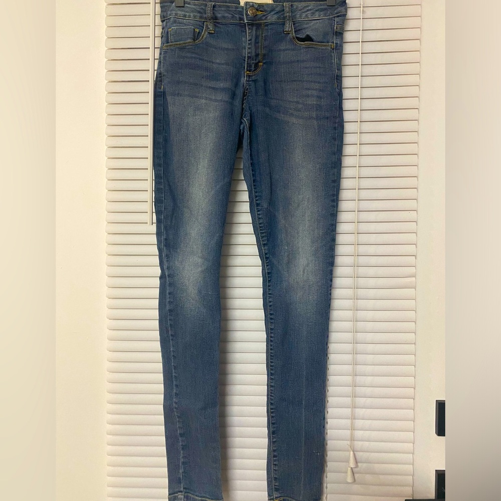 Juniors Stretch Skinny Jeans
